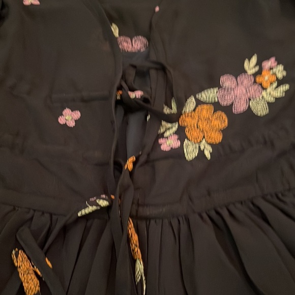 ASOS Design Petite long sleeve dress. Black w/ floral, front tie details - Picture 4 of 10